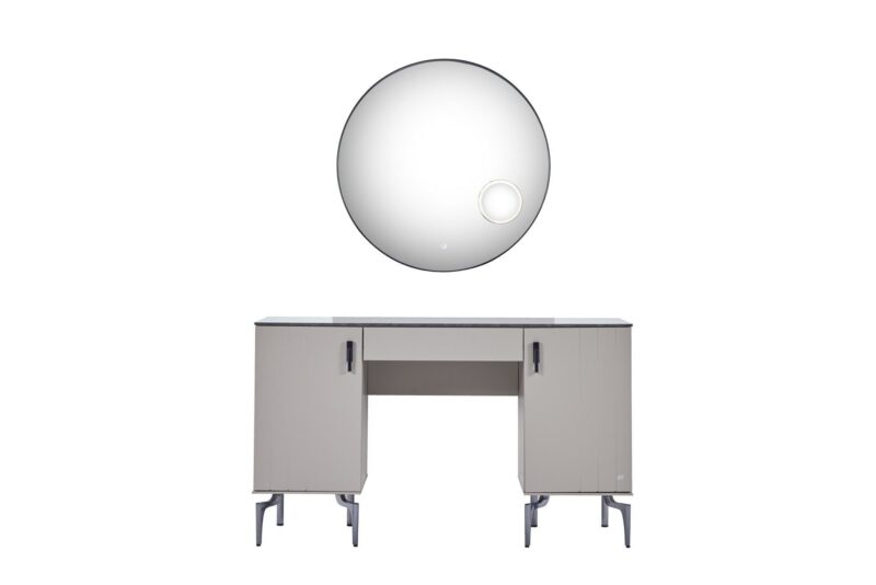 Alexa Make Up Table