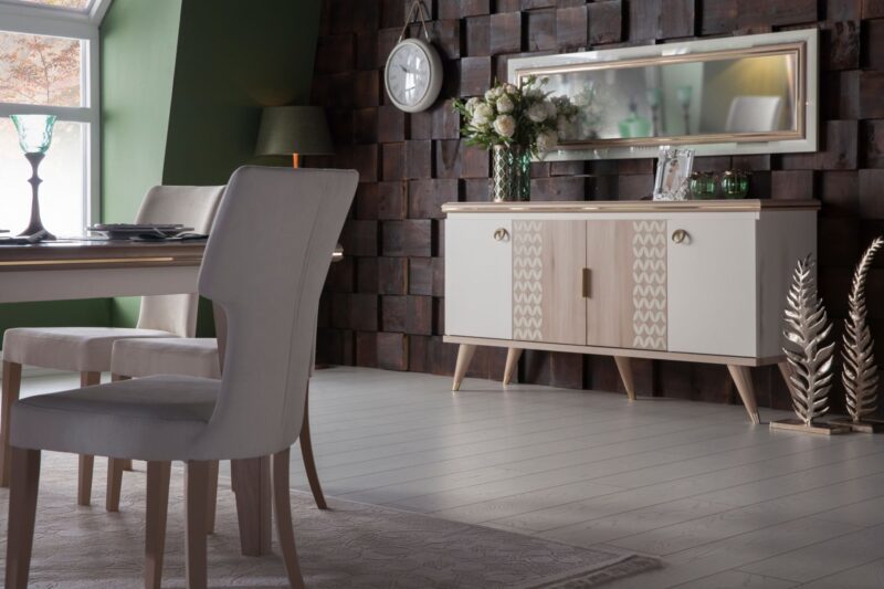 Elizya Dining Room Set