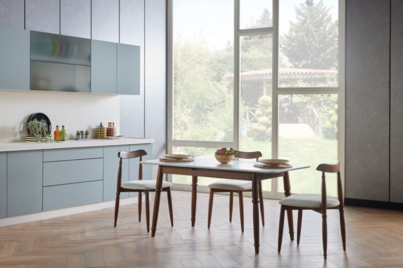 Merlin Expandable Kitchen Table Set