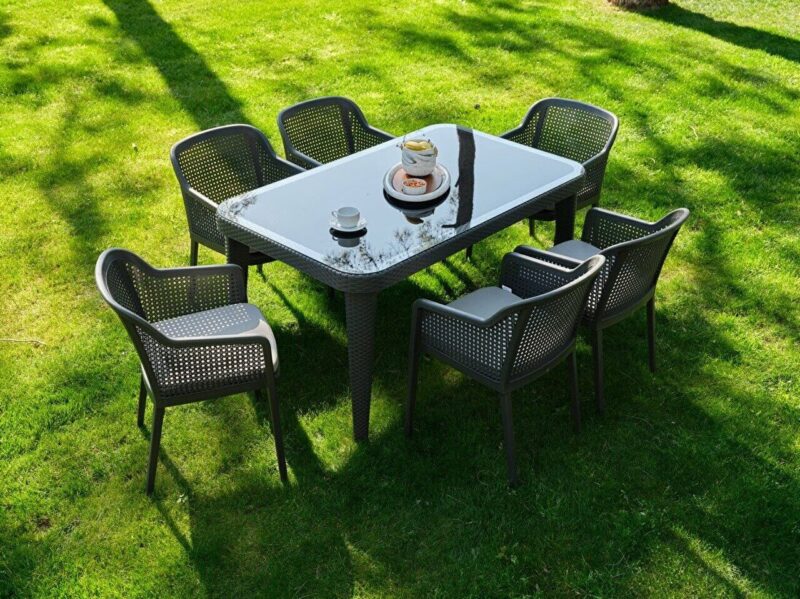 Pardus Rectangular Table Set